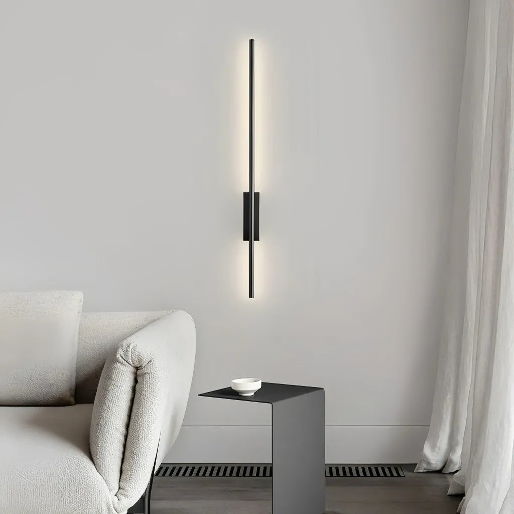 Applique lineare minimalista con LED dimmerabile per soggiorno