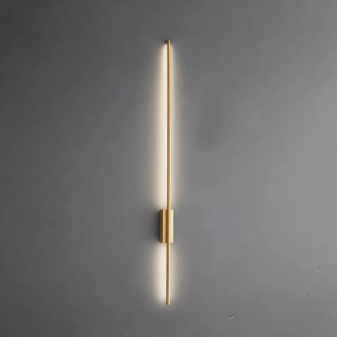 Applique lineare minimalista con LED dimmerabile per soggiorno