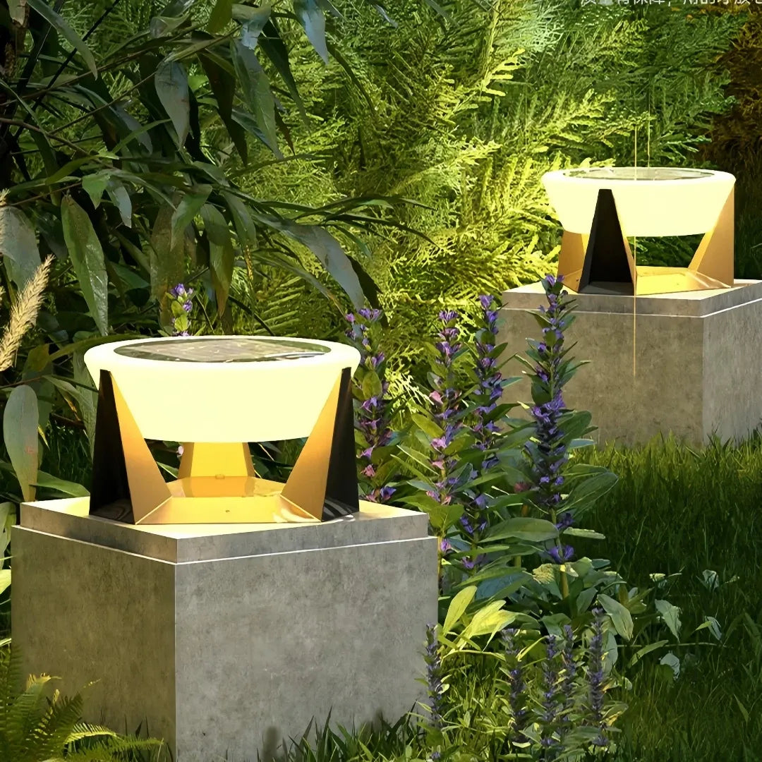 Lampada da pilastro solare a LED con diffusore a disco per giardino