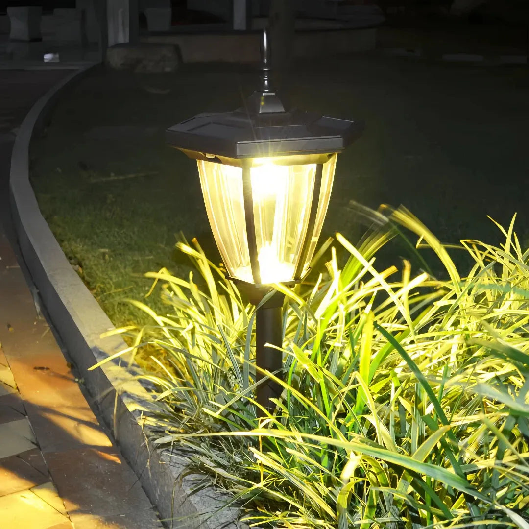 Paletto solare da giardino a lanterna moderna con paralume in vetro e LED