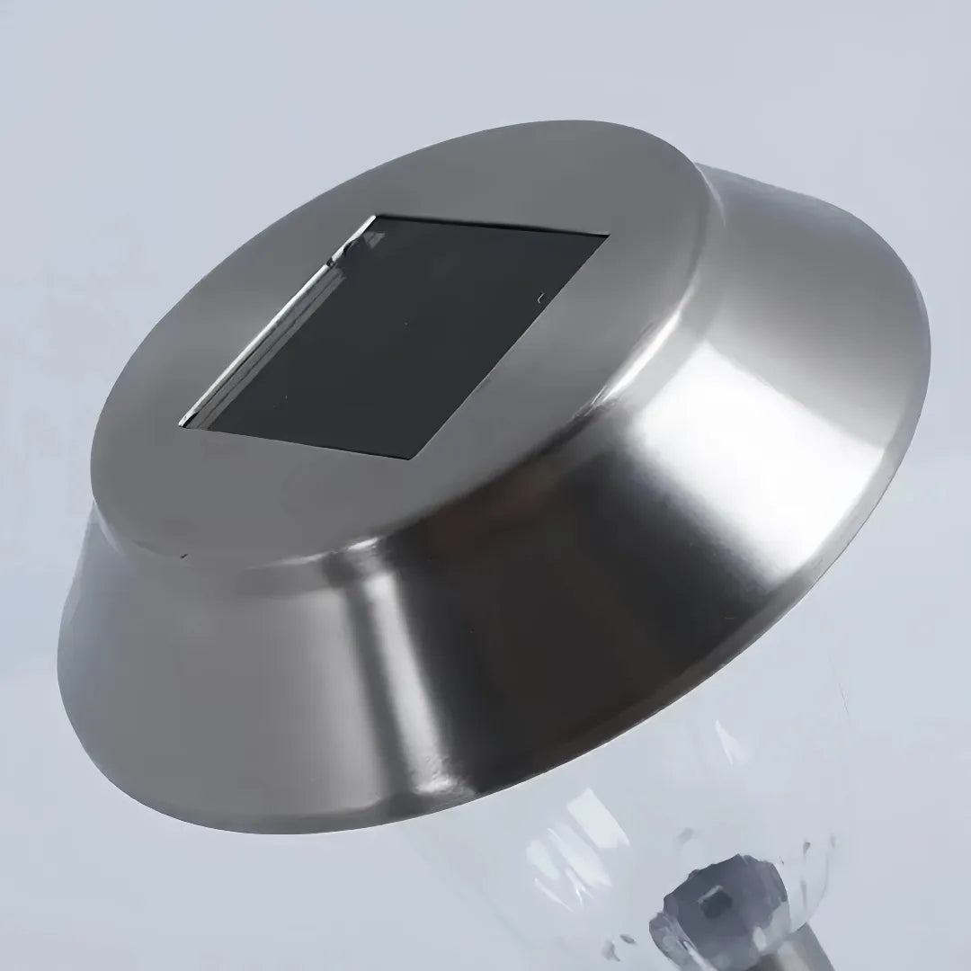 Paletto LED solare da giardino in acciaio inox dal design minimalista