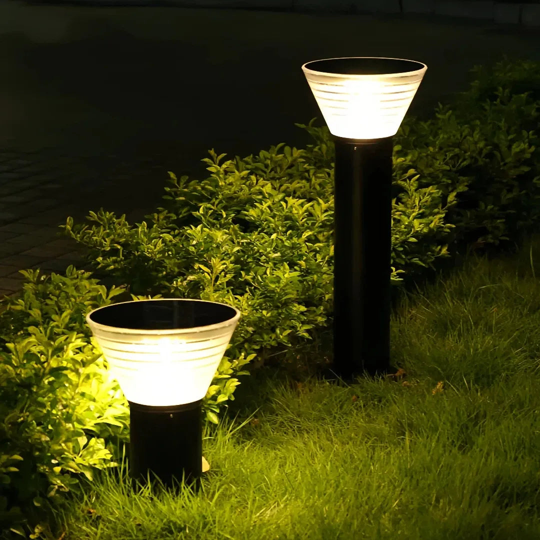 Paletto solare da giardino moderno a LED con diffusore con cappello conico