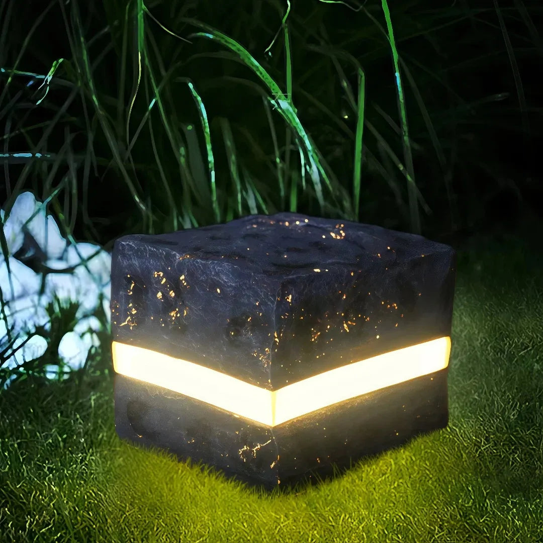 Lampada da giardino a forma di sasso a LED dal design minimal cubico con luce decorativa