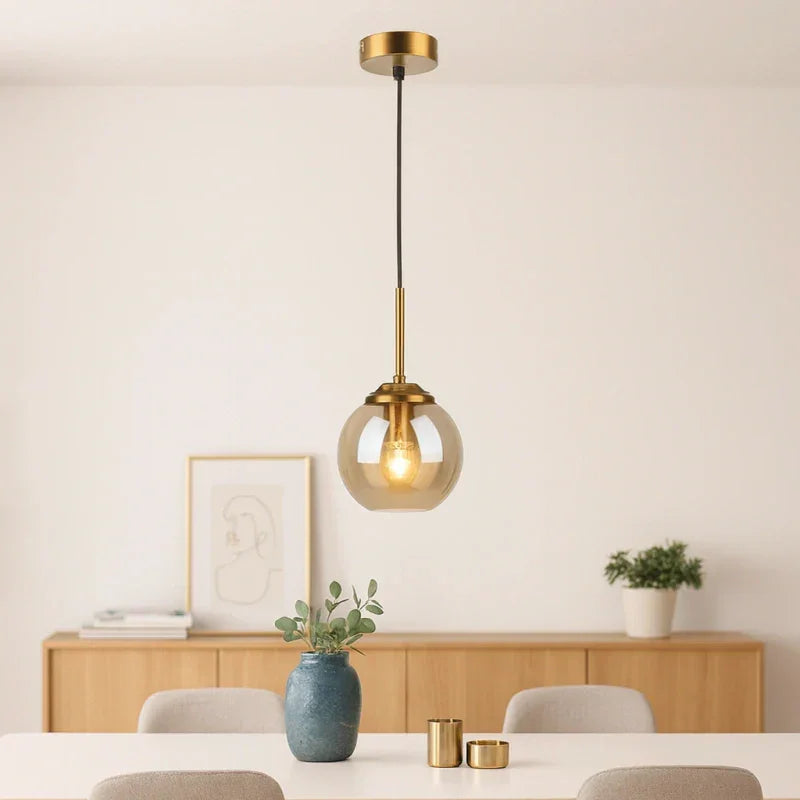 Lampadario con sfera di vetro LED design moderno a sospensione