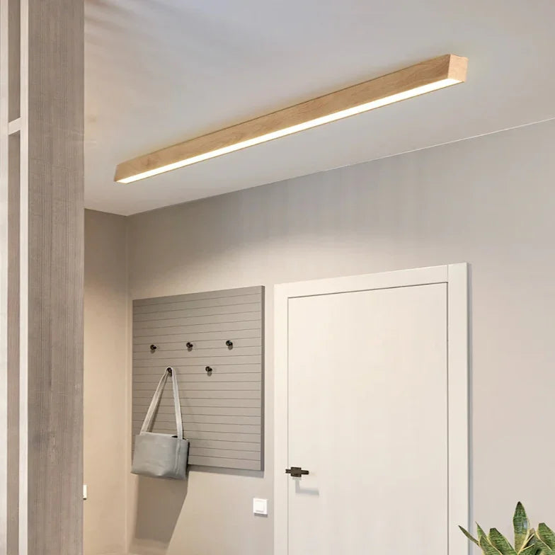 Plafoniera lunga LED in legno per corridoio nordica