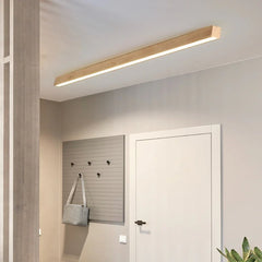 Plafoniera lunga LED in legno per corridoio nordica