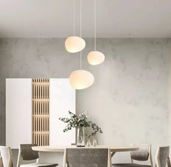 Lampadario a sfere bianche stile nordico per sala da pranzo