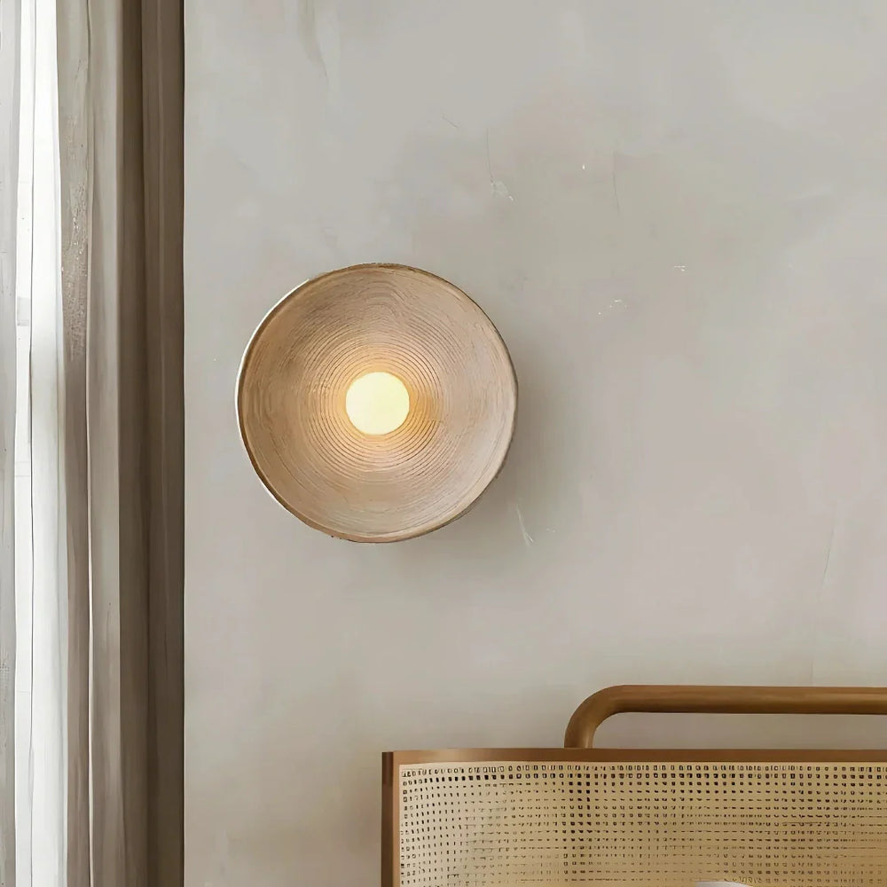 Applique da parete LED rotonda in resina effetto legno