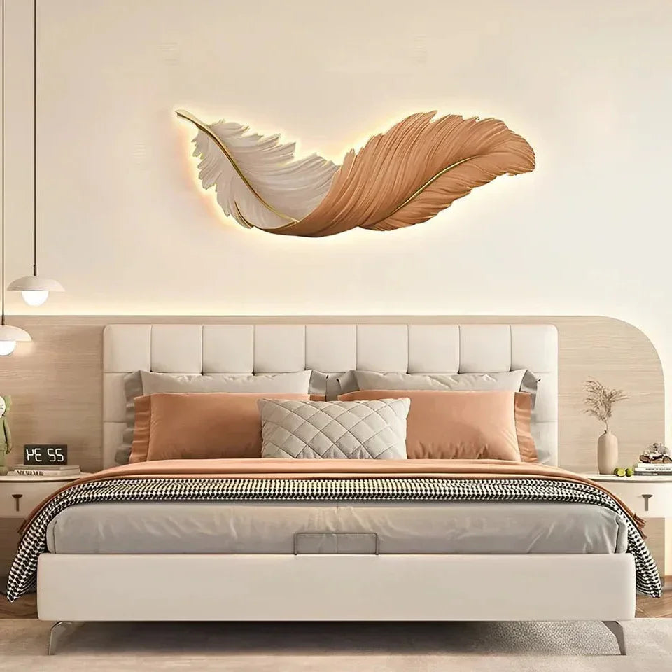 Applique decorativa a piuma dal design moderno con led e presa elettrica