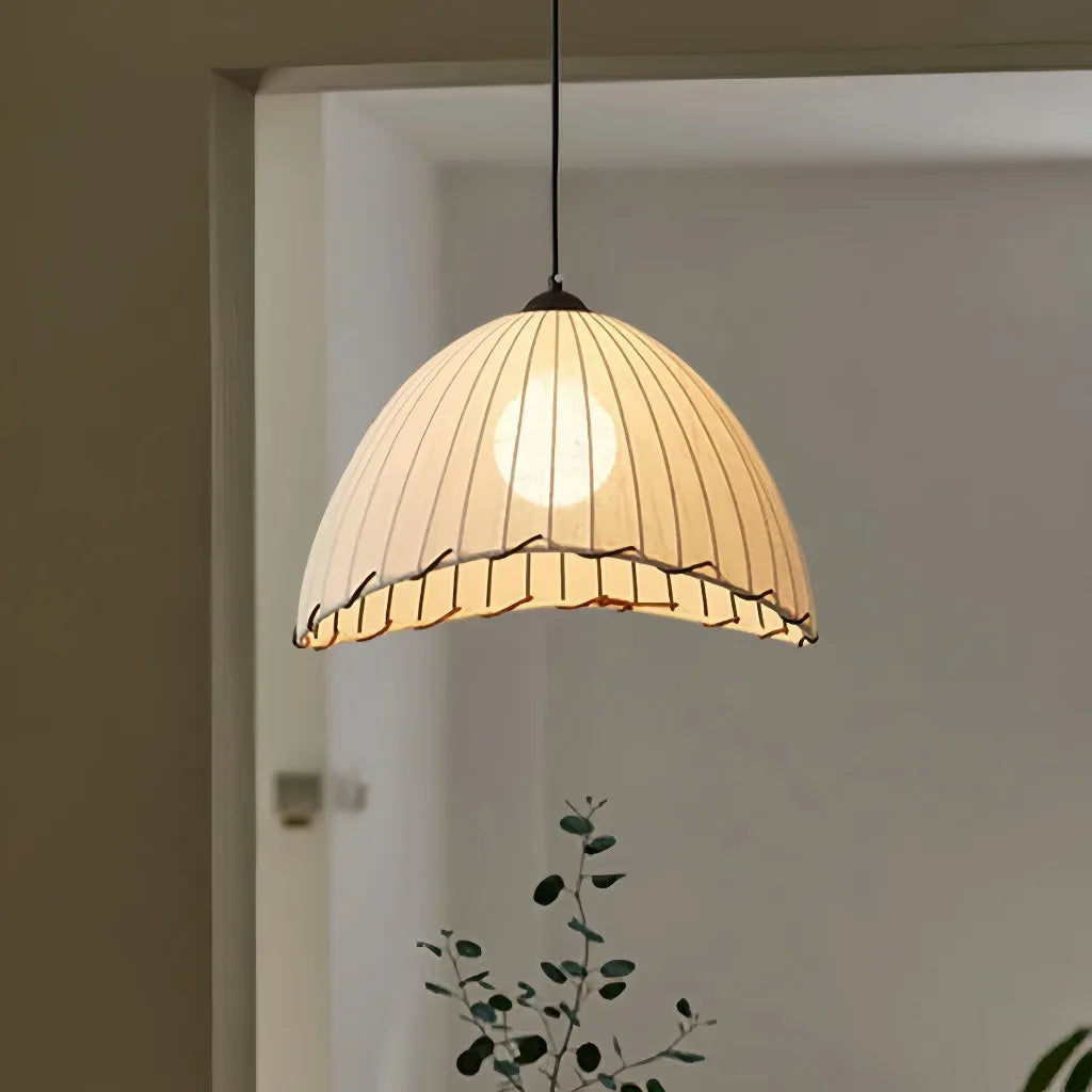 Lampada a sospensione dimmerabile in tessuto dalla forma a cupola in stile nordico