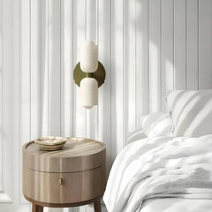 Applique up and down dimmerabile in vetro dal design moderno per comodino