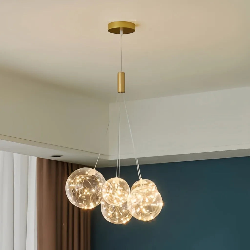 Lampadario moderno a sfere in vetro trasparente per la sala da pranzo