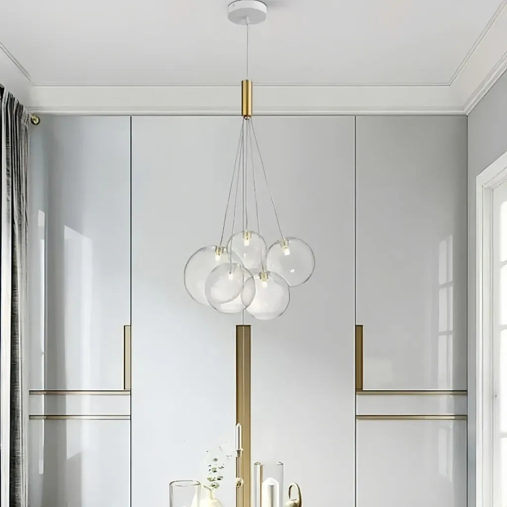 Lampadario moderno a sfere in vetro trasparente per la sala da pranzo
