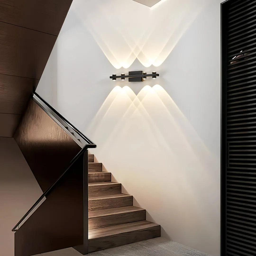 Applique lineare LED moderna dimmerabile con fasci di luce per soggiorno