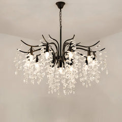 Lampadario moderno con gocce di cristallo e foglie decorative per soggiorno