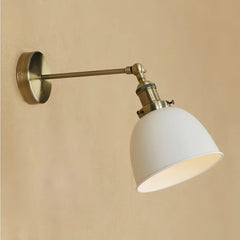 Applique orientabile per camera da letto dimmerabile dalla forma a campana in stile nordico industriale
