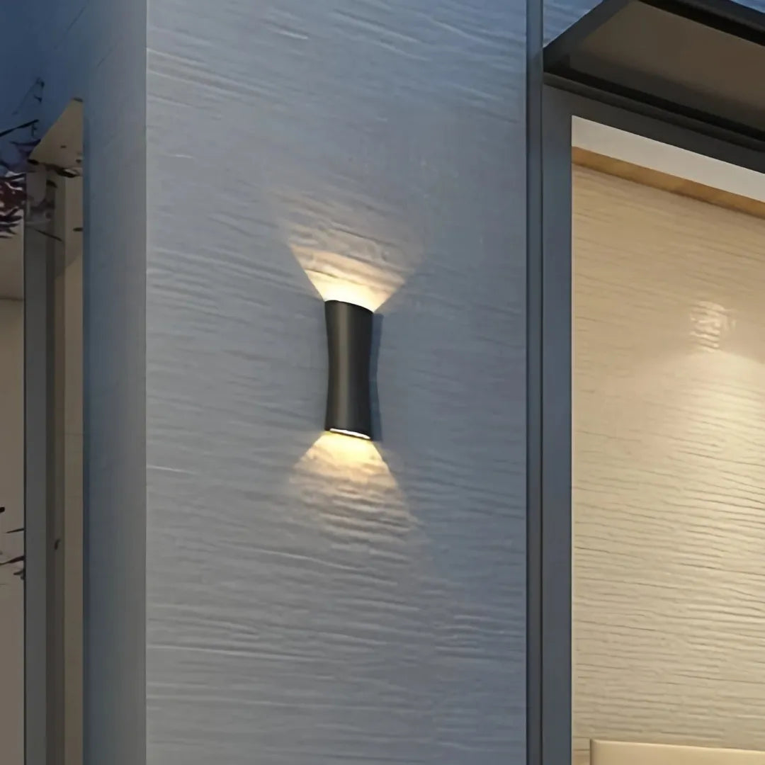 Applique doppio fascio da esterno a LED minimalista a forma di clessidra per balcone