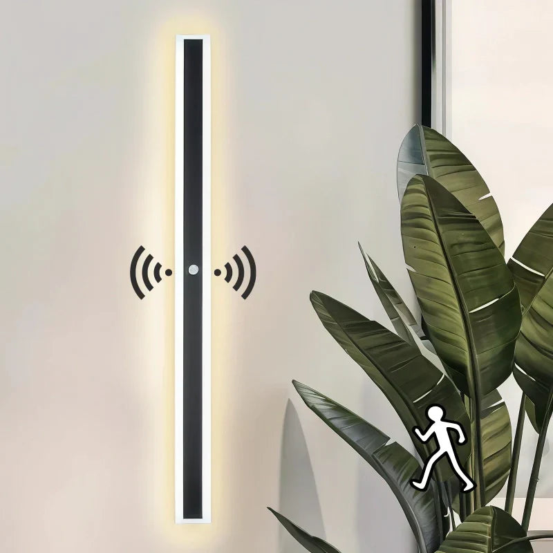Applique barra LED da esterno a emissione luminosa perimetrale con sensore di movimento