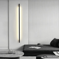 Applique da parete lineare in metallo con LED dal design minimal nero per soggiorno