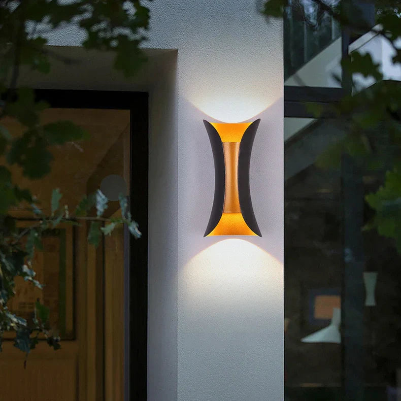 Applique da esterno Up Down a LED design moderno in metallo