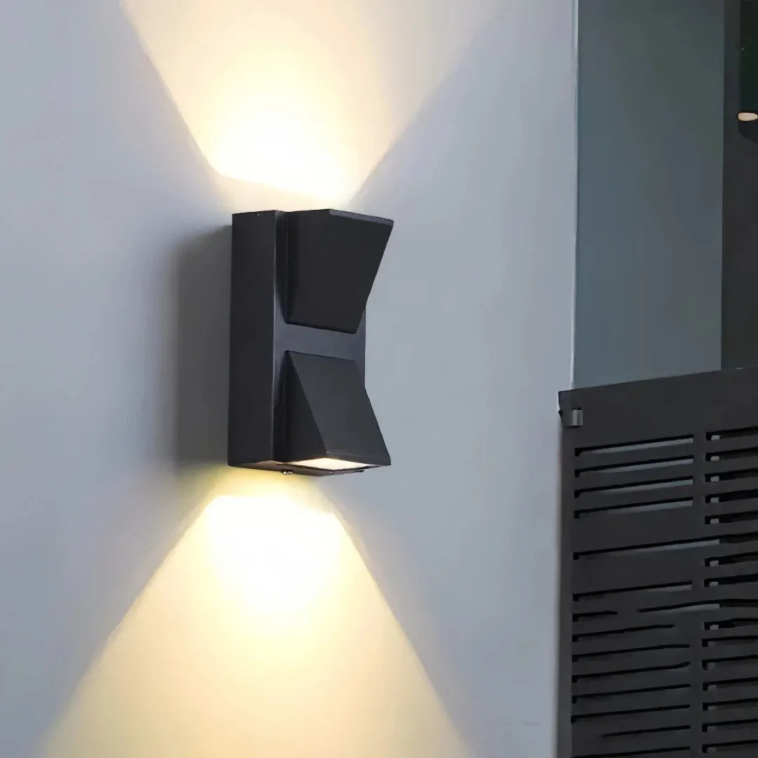 Applique da esterno moderne di design geometrico a LED con effetto luminoso per balcone