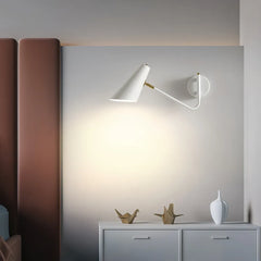 Applique con braccio orientabile in metallo stile moderno per camera da letto