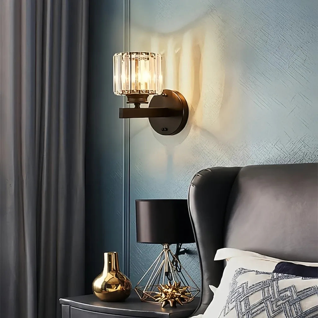 Applique da parete con cristalli dimmerabile dal design elegante per camera da letto