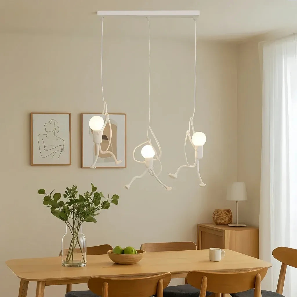 Lampada a sospensione moderna in ferro con figura umana stilizzata per camera da letto