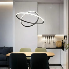 Lampadario ad anelli LED dimmerabile in metallo dal design moderno per soggiorno