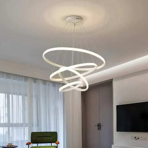 Lampadario ad anelli LED dimmerabile in metallo dal design moderno per soggiorno