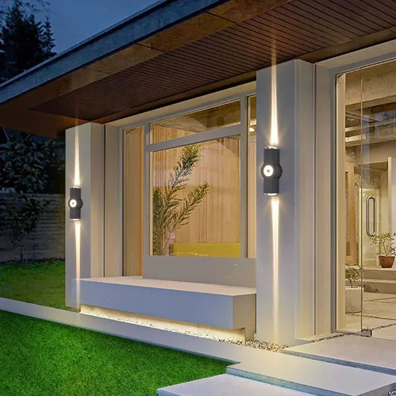 Applique LED da parete per esterno dal design moderno con fasci luminosi