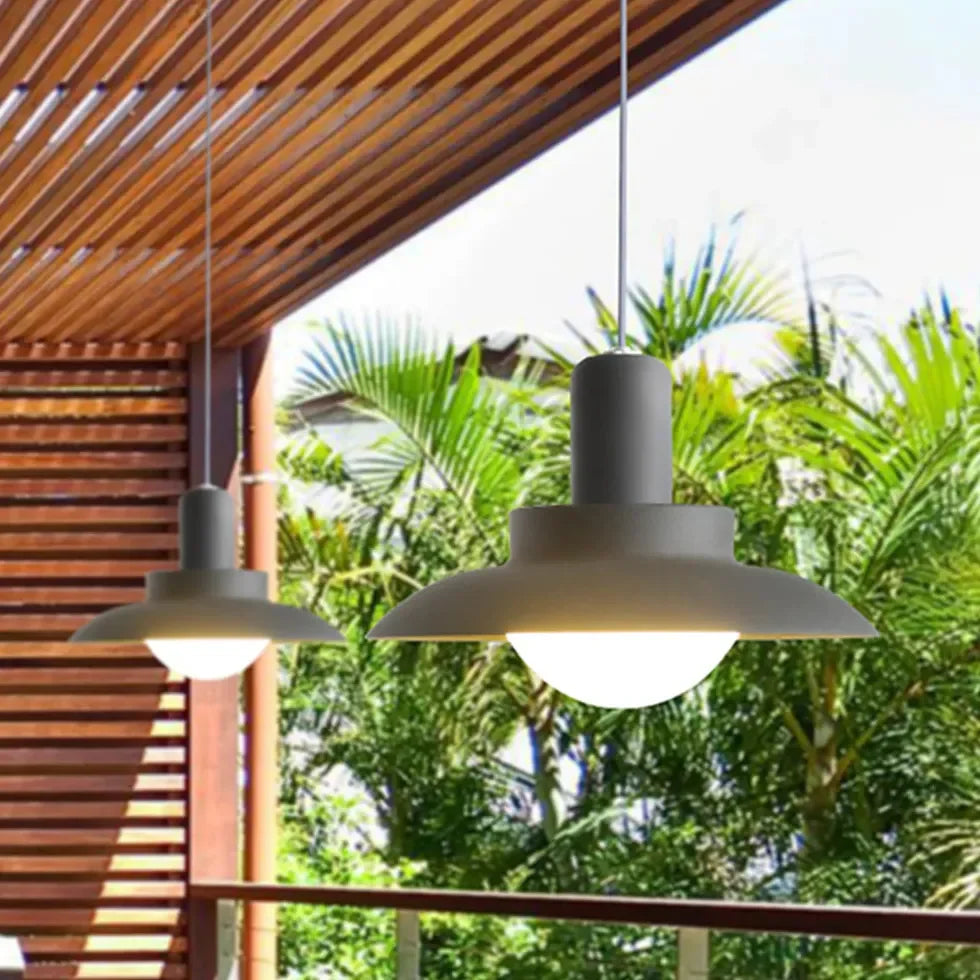 Lampadario Esterno in Stile Industriale a Forma di Ombrello