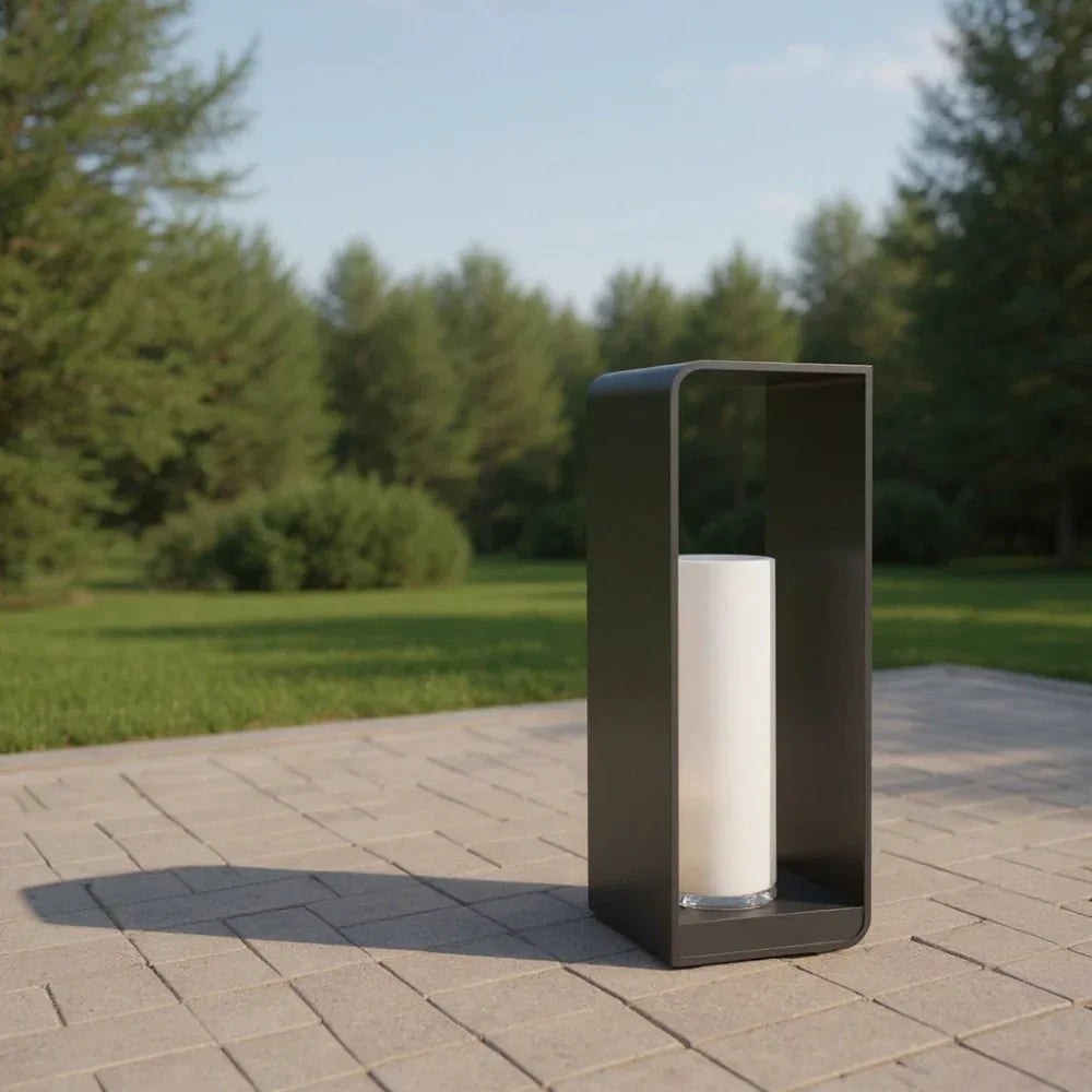 Lampada solare da terrazzo rettangolare moderna in metallo nero con LED