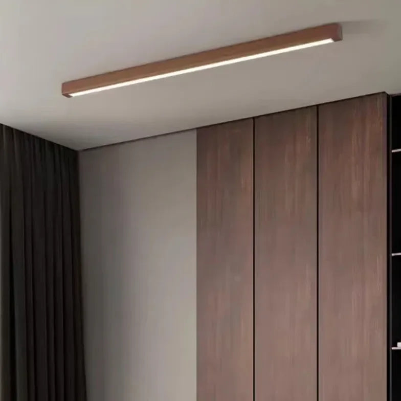 Plafoniera lunga LED in legno per corridoio nordica