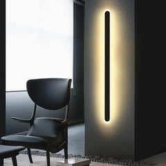 Applique lineare LED dimmerabile dal design moderno in metallo nero
