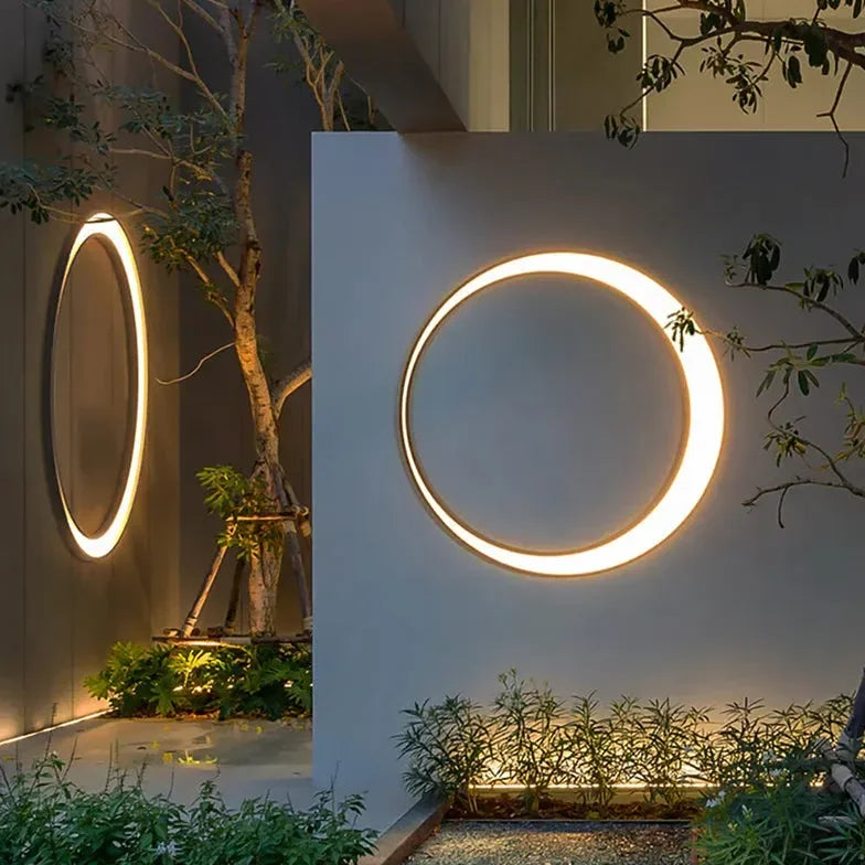 Applique da esterno design ad anello a forma di luna stile moderno LED in metallo