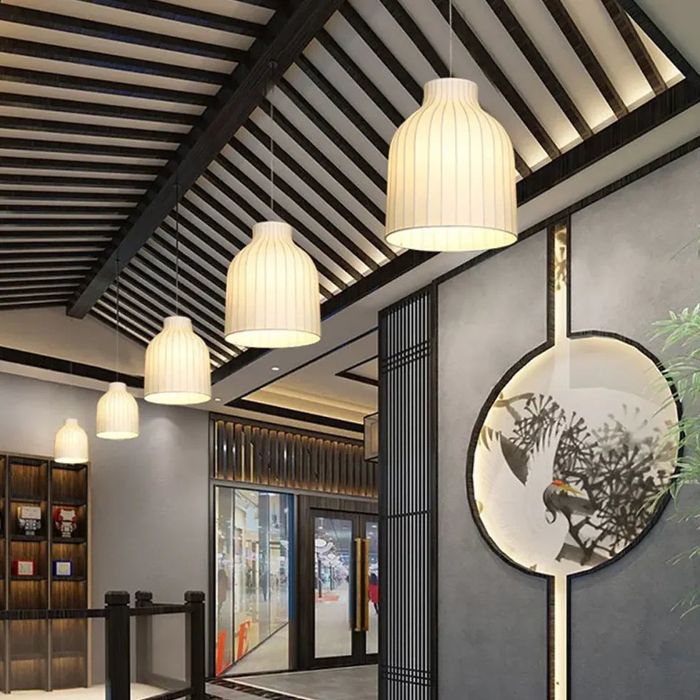 Lampadario a forma di lanterna in tessuto bianco stile nordico con attacco E27 per sala da pranzo