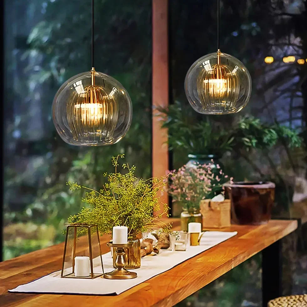 Lampadario a sospensione in vetro a sfera dal design moderno con LED per sala pranzo