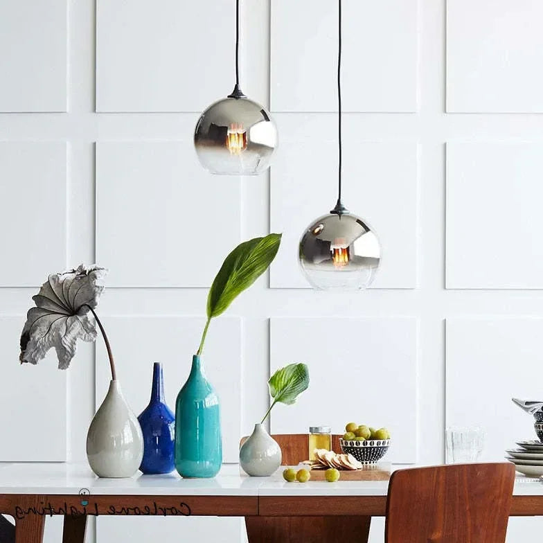 Lampadario a sospensione moderno con sfera in vetro sfumato per sala da pranzo