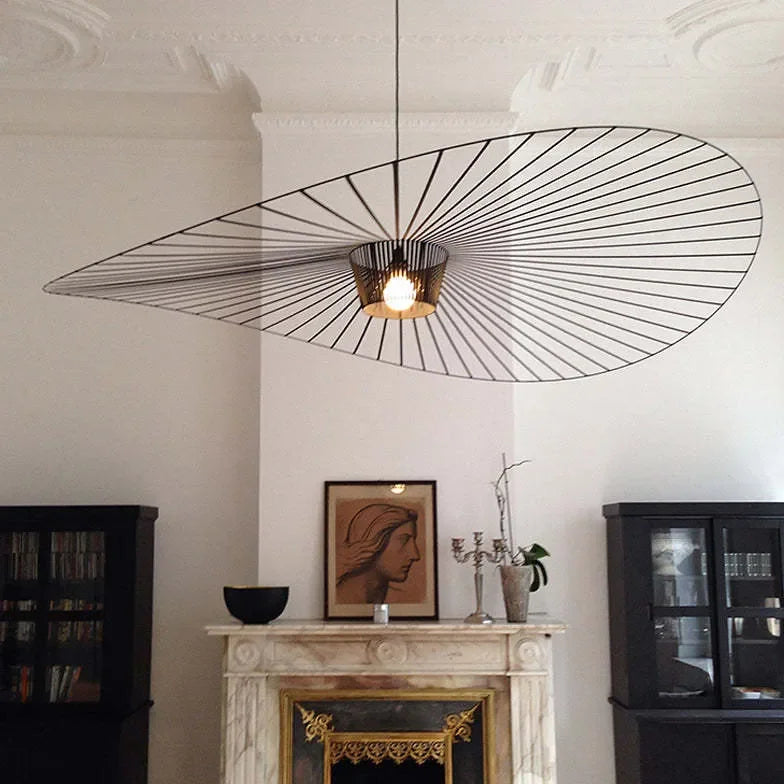 Lampadario a sospensione di design in stile contemporaneo per soggiorno con forma organica