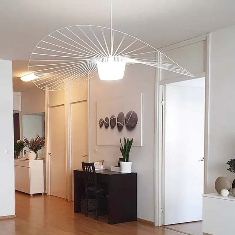 Lampadario a sospensione di design in stile contemporaneo per soggiorno con forma organica