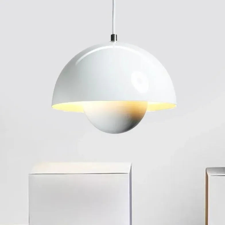 Lampadario a cupola in metallo a doppio guscio stile scandinavo per sala da pranzo