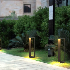 Lampione da giardino LED minimalista con cornice sottile nera