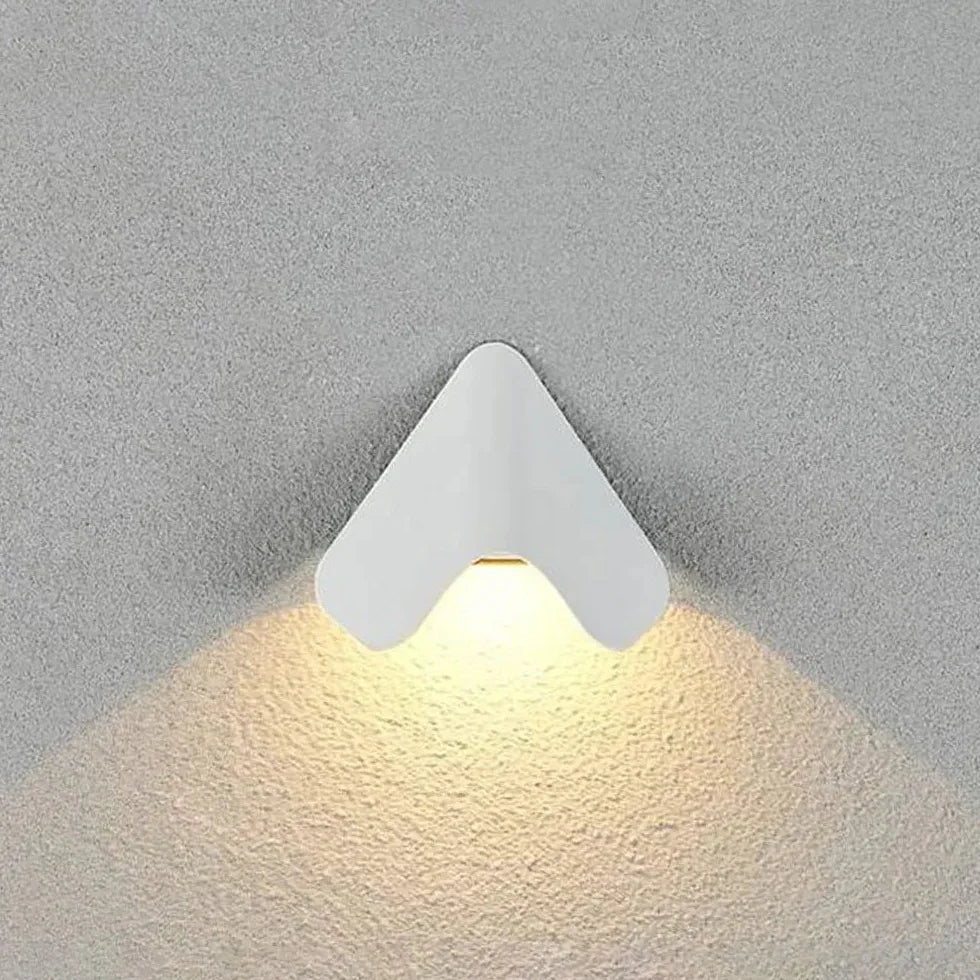 Applique da esterno di design moderno LED in metallo a cono