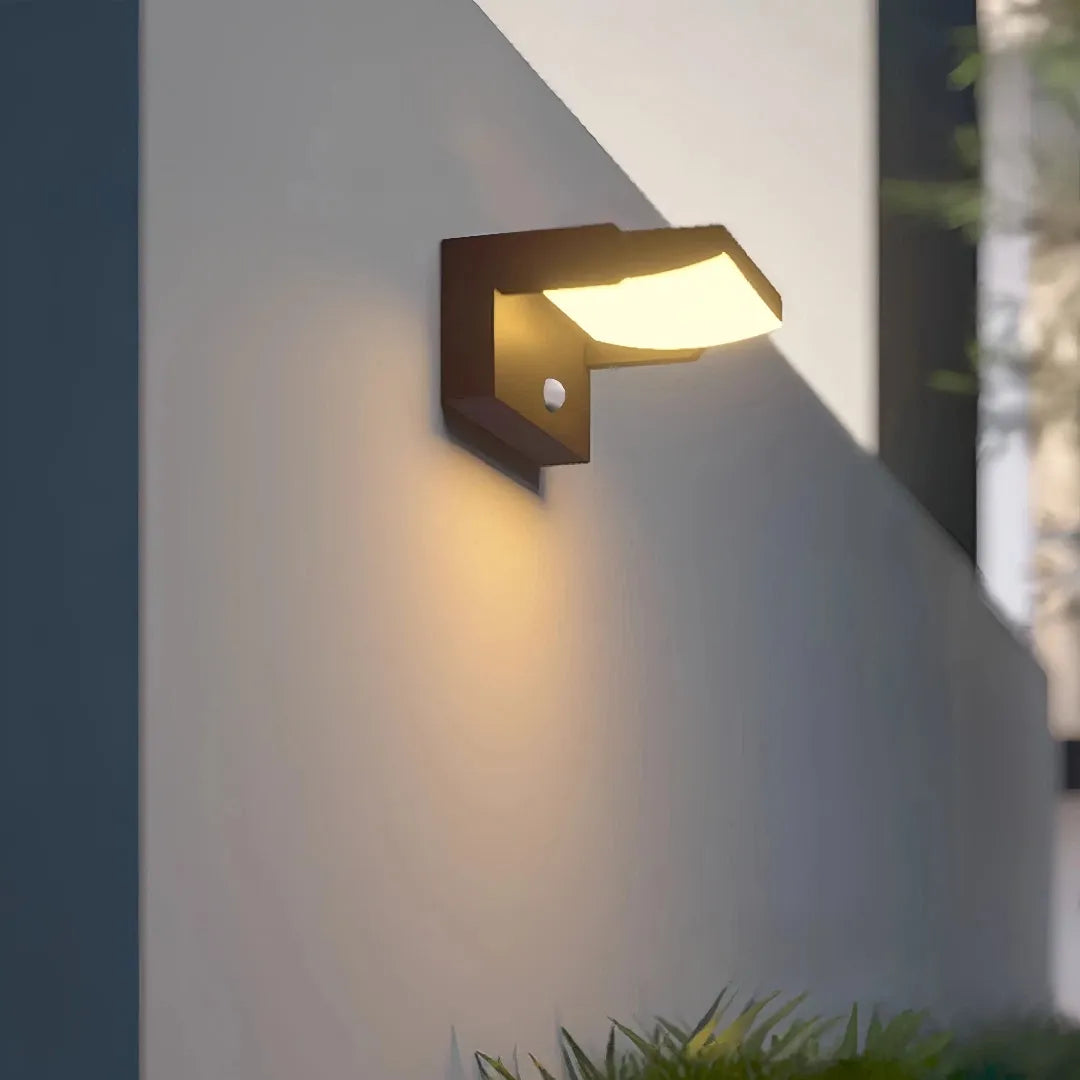 Applique da esterno con sensore di movimento LED orientabile nera moderna